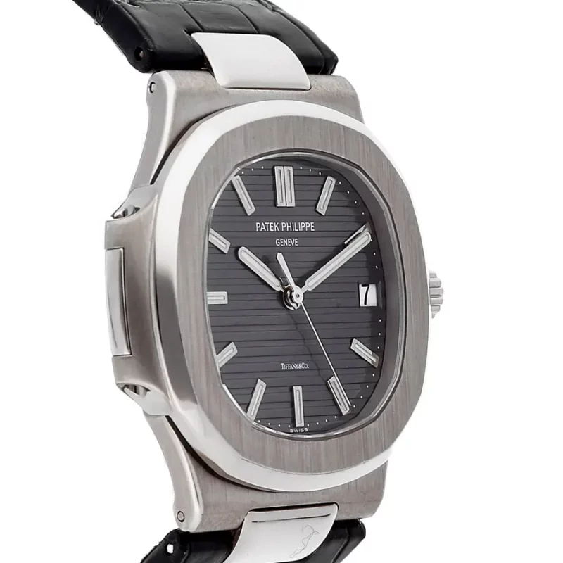 Patek Philippe Automatic Nautilus 5711G-001